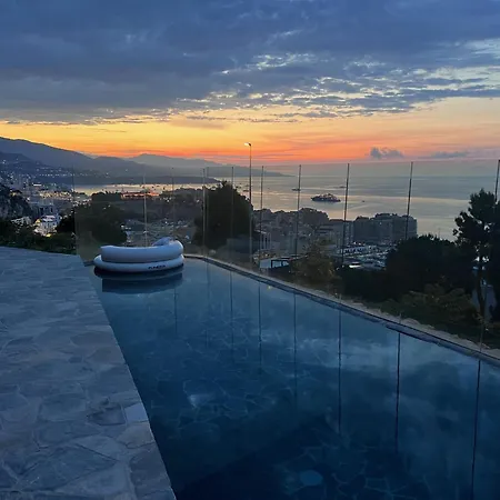 Villa 4 A Pres De Monaco