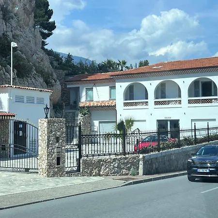 4 A Pres De Monaco